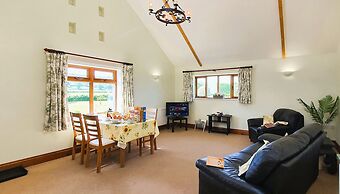 The Victorian Barn self catering holidays with pool & hot tubs