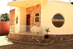 Victoria Lake View Guest House & Safaris