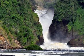 Victoria Lake View Guest House & Safaris