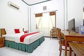 RedDoorz near XT Square Yogyakarta