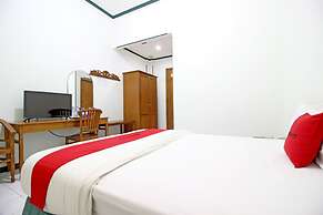 RedDoorz near XT Square Yogyakarta