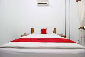 RedDoorz near XT Square Yogyakarta