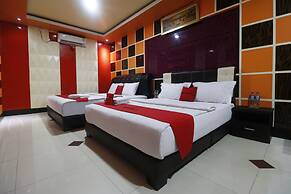 RedDoorz Plus near DC Mall Batam