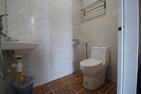 RedDoorz Plus near DC Mall Batam