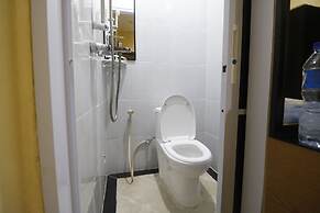 RedDoorz Plus near DC Mall Batam