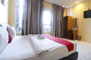 RedDoorz Plus near DC Mall Batam