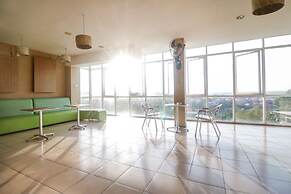 RedDoorz near Terminal Batu Ampar