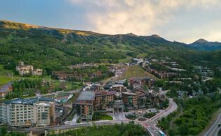 Snowmass Village by Gondola Resorts