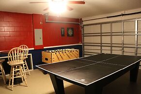 4BR 3BA Home in Rolling Hiils by CV-7901