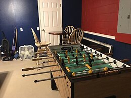 4BR 3BA Home in Rolling Hiils by CV-7901