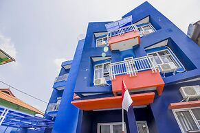 RedDoorz Syariah near Metropolitan Mall Bekasi