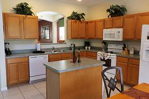 7BR 4.5BA Home in Emerald Island Resort by CV-2708