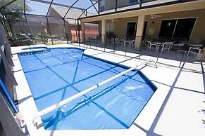 7BR 4.5BA Home in Emerald Island Resort by CV-2767