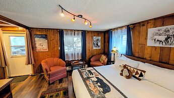 Alpen Way Chalet Mountain Lodge
