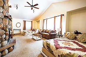 Alpen Way Chalet Mountain Lodge