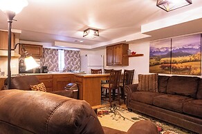 Alpen Way Chalet Mountain Lodge