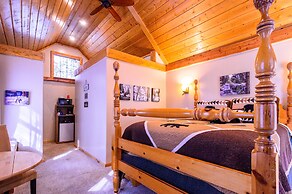 Alpen Way Chalet Mountain Lodge