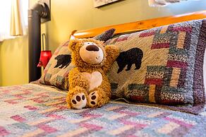 Alpen Way Chalet Mountain Lodge