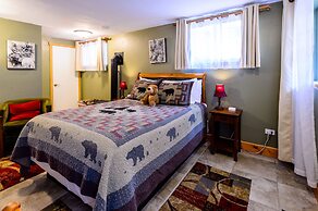 Alpen Way Chalet Mountain Lodge