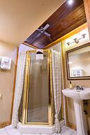 Alpen Way Chalet Mountain Lodge