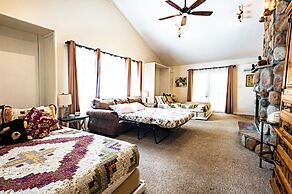 Alpen Way Chalet Mountain Lodge