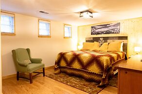 Alpen Way Chalet Mountain Lodge