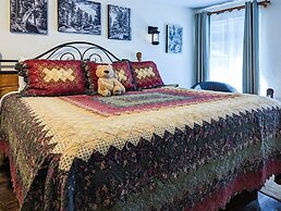 Alpen Way Chalet Mountain Lodge