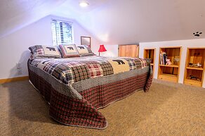 Alpen Way Chalet Mountain Lodge