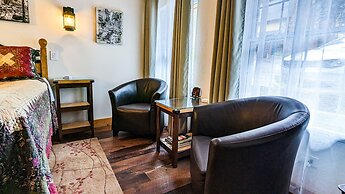 Alpen Way Chalet Mountain Lodge