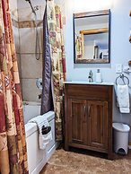 Alpen Way Chalet Mountain Lodge