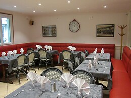 Le Creusot Hôtel