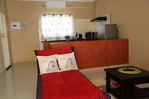 Nxai Pan Self Catering apartments