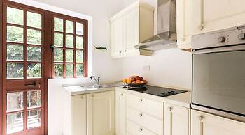 House of Pomegranates