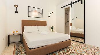 House of Pomegranates