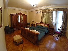 Classical Green Hostel
