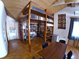 Classical Green Hostel