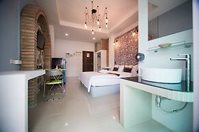 The Linux Garden Hotel