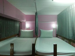 Lucky Homestay - Hostel