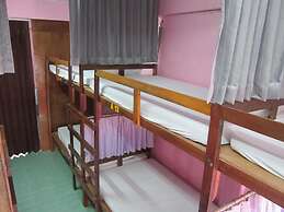 Lucky Homestay - Hostel