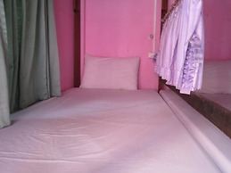 Lucky Homestay - Hostel