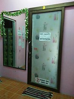 Lucky Homestay - Hostel