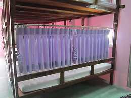 Lucky Homestay - Hostel