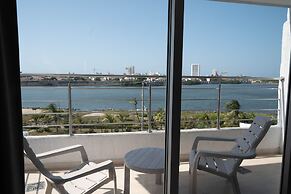 Bahia 79 Apartasuites Cerca al Centro