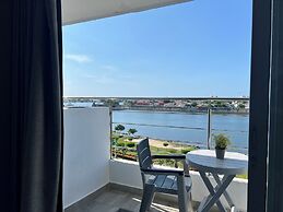 Bahia 79 Apartasuites Cerca al Centro