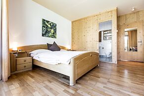 Hotel Arnica Scuol - Adults only