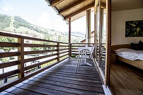 Hotel Arnica Scuol - Adults only