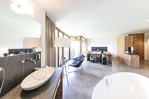Hotel Arnica Scuol - Adults only