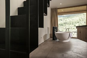 Hotel Arnica Scuol - Adults only