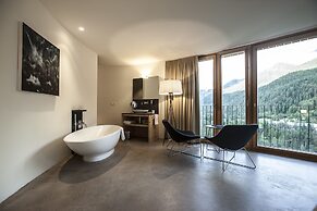 Hotel Arnica Scuol - Adults only