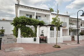 Beachside Fishermans cottage